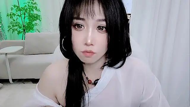 Snapshot of Vaness-a chatting on 11.15.25 Vaness-a online show from 11.15.25