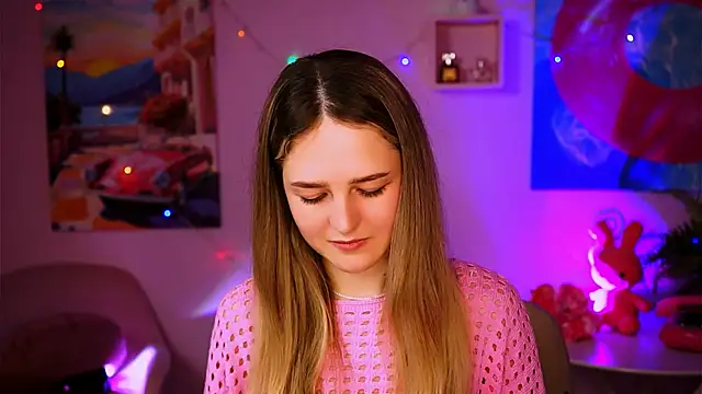 Snapshot of DeboraLarson chatting on 01.25.25 DeboraLarson online show from 01.25.25