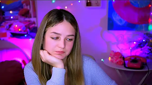 Snapshot of DeboraLarson chatting on 02.07.25 DeboraLarson online show from 02.07.25