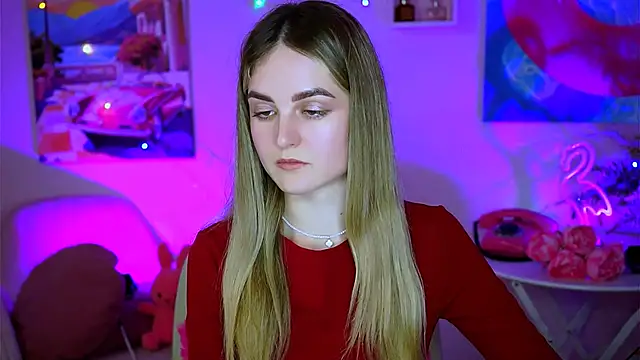 Snapshot of DeboraLarson chatting on 02.14.25 DeboraLarson online show from 02.14.25