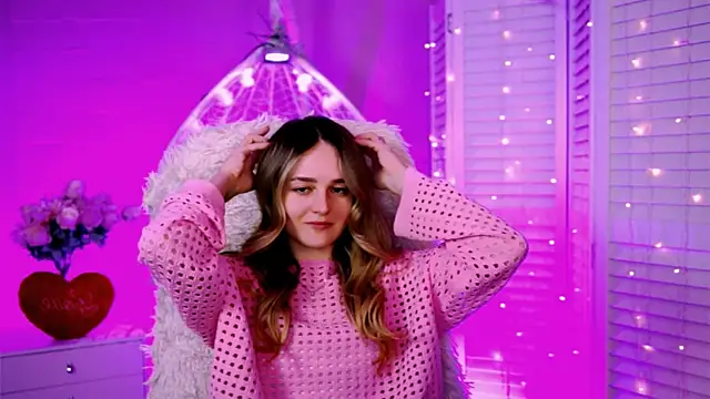 Snapshot of DeboraLarson chatting on 02.26.25 DeboraLarson online show from 02.26.25