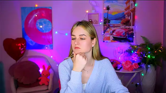 Snapshot of DeboraLarson chatting on 03.20.25 DeboraLarson online show from 03.20.25