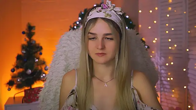 DeboraLarson online show from 12.19.25