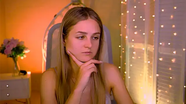 DeboraLarson online show from 07.18.26