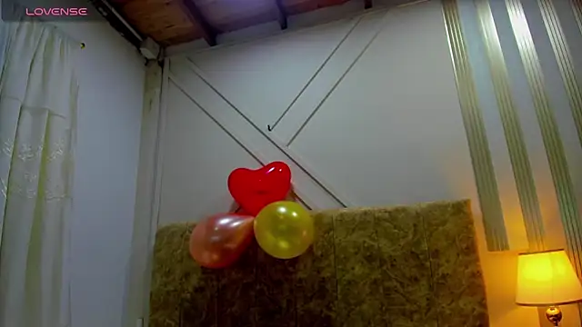 ashley  foxx  online show from 10.08.25