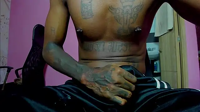 bigblackhotx1 online show from 03.18.26