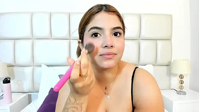 Snapshot of CortanaAdamss chatting on 09.10.25 CortanaAdamss online show from 09.10.25