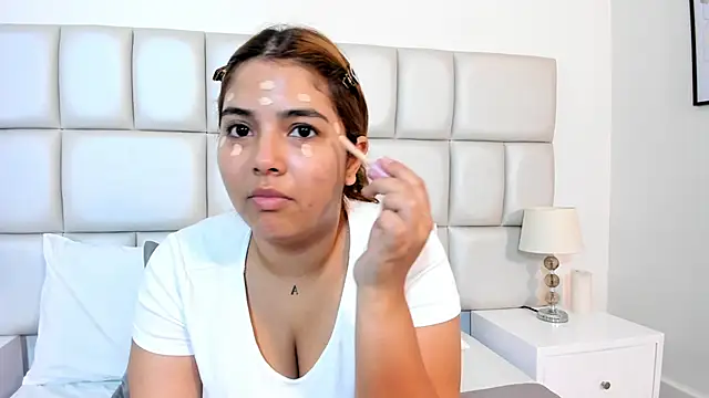 Snapshot of CortanaAdamss chatting on 09.22.25 CortanaAdamss online show from 09.22.25