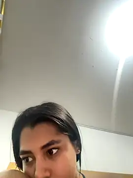 Snapshot of darsha_90 chatting on 11.08.25 darsha 90 online show from 11.08.25