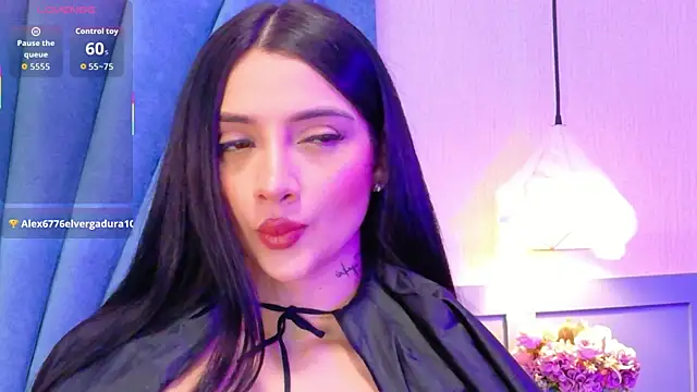 Snapshot of Harper-Avary chatting on 11.01.25 Harper-Avary online show from 11.01.25