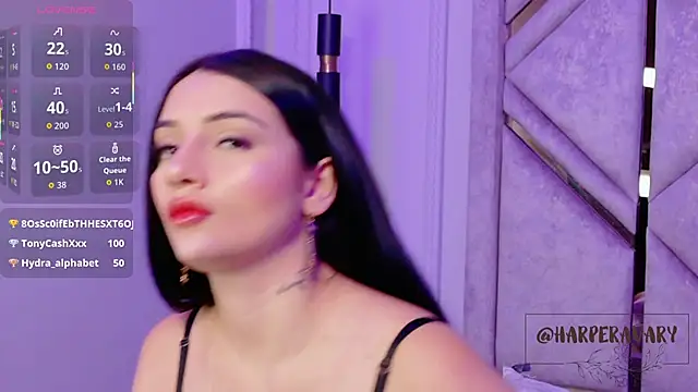 Snapshot of Harper-Avary chatting on 11.15.25 Harper-Avary online show from 11.15.25