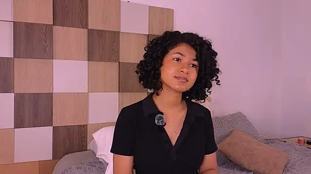 Snapshot of Adele_Carter_ chatting on 12.14.25 Adele Carter online show from 12.14.25