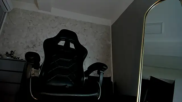 Snapshot of Ivy_belle chatting on 02.01.25 Ivy belle online show from 02.01.25