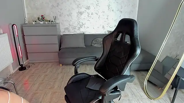 Snapshot of Ivy_belle chatting on 02.06.25 Ivy belle online show from 02.06.25