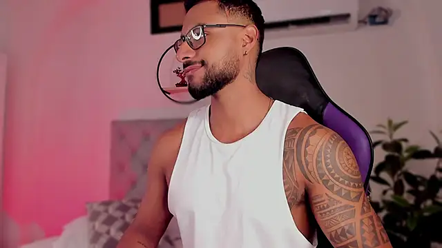 LiamGarcia1 online show from 01.09.25