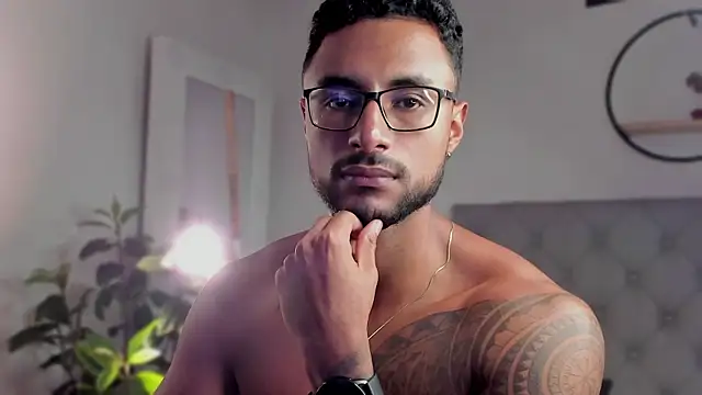 LiamGarcia1 online show from 02.01.25