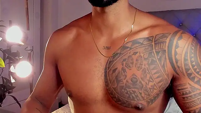 LiamGarcia1 online show from 02.05.25