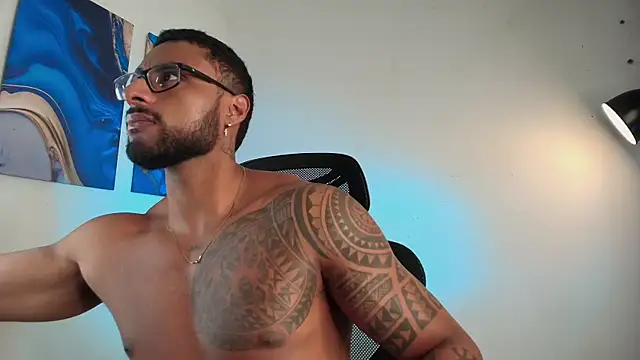 LiamGarcia1 online show from 02.18.26