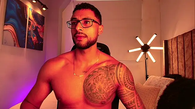 LiamGarcia1 online show from 05.20.26
