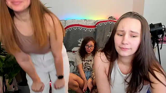 HotCaramellsTV online show from 12.15.24