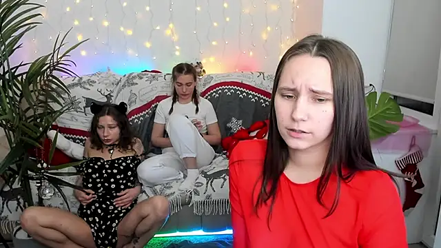 HotCaramellsTV online show from 12.26.24