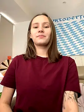 HotCaramellsTV online show from 10.04.25