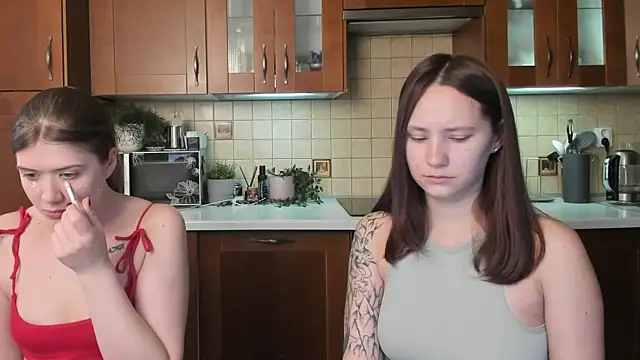 HotCaramellsTV online show from 06.27.26