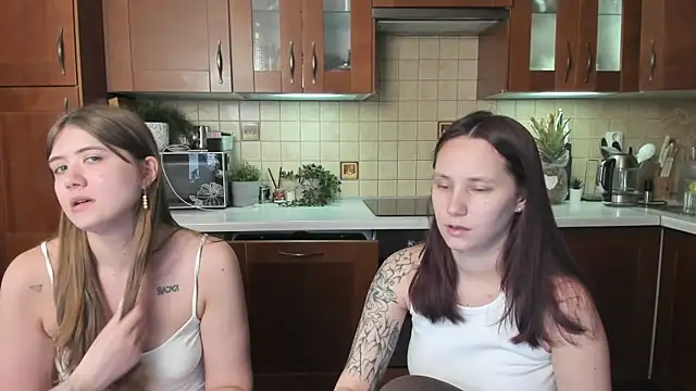 HotCaramellsTV online show from 07.20.26