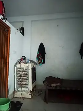 pintuS40 online show from 10.16.25