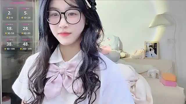 Luminous163 online show from 10.22.25