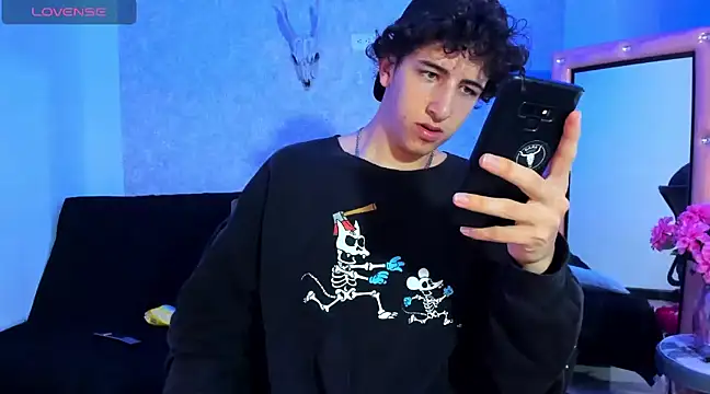 Snapshot of Kerverr_ chatting on 12.15.24 Kerverr online show from 12.15.24