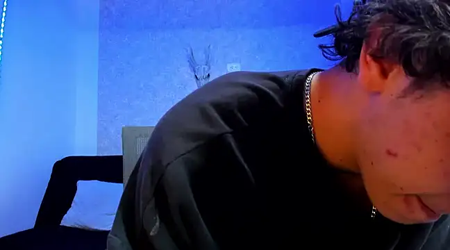 Snapshot of Kerverr_ chatting on 12.17.24 Kerverr online show from 12.17.24