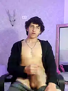 Snapshot of Kerverr_ chatting on 12.28.24 Kerverr online show from 12.28.24