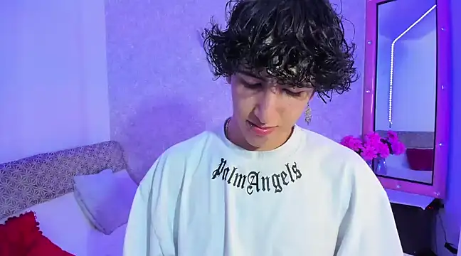 Snapshot of Kerverr_ chatting on 01.20.25 Kerverr online show from 01.20.25