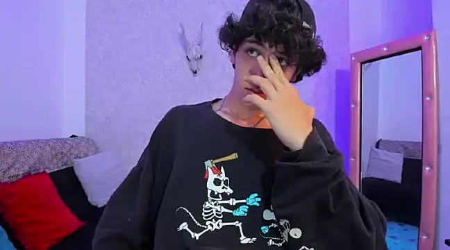 Snapshot of Kerverr_ chatting on 02.03.25 Kerverr online show from 02.03.25