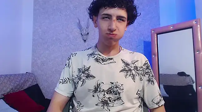 Snapshot of Kerverr_ chatting on 02.17.25 Kerverr online show from 02.17.25