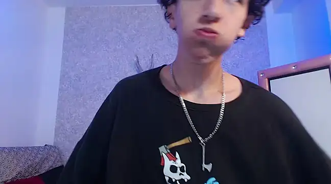 Snapshot of Kerverr_ chatting on 02.18.25 Kerverr online show from 02.18.25