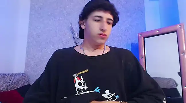 Snapshot of Kerverr_ chatting on 02.18.25 Kerverr online show from 02.18.25