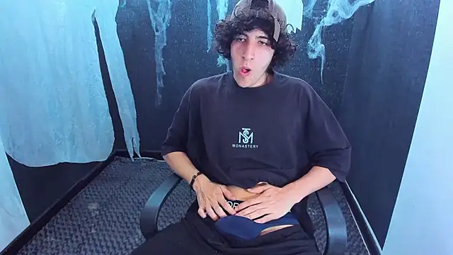 Snapshot of Kerverr_ chatting on 10.29.25 Kerverr online show from 10.29.25