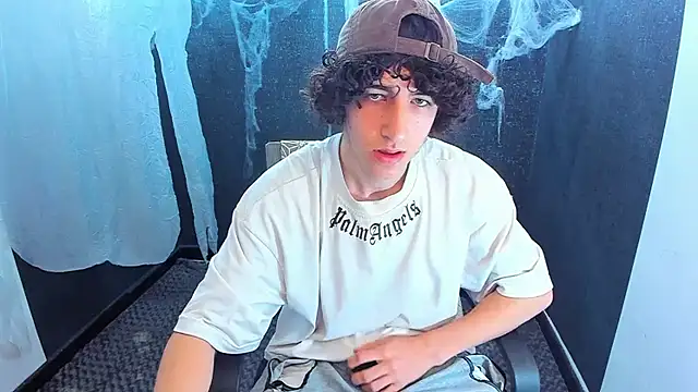 Snapshot of Kerverr_ chatting on 10.30.25 Kerverr online show from 10.30.25