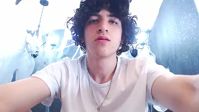 Snapshot of Kerverr_ chatting on 10.31.25 Kerverr online show from 10.31.25