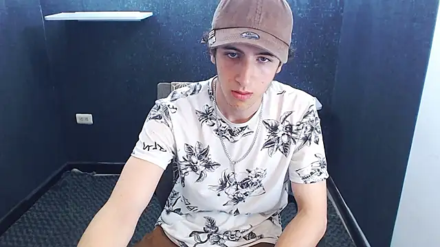 Snapshot of Kerverr_ chatting on 11.23.25 Kerverr online show from 11.23.25