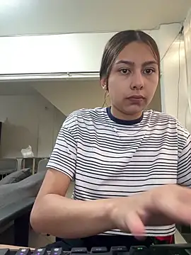 Snapshot of Im_sophia1 chatting on 12.28.24 Im sophia1 online show from 12.28.24