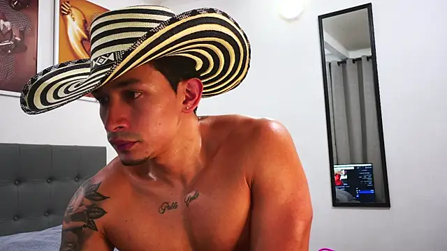 Snapshot of Thor_Dosson chatting on 12.06.24 Thor Dosson online show from 12.06.24