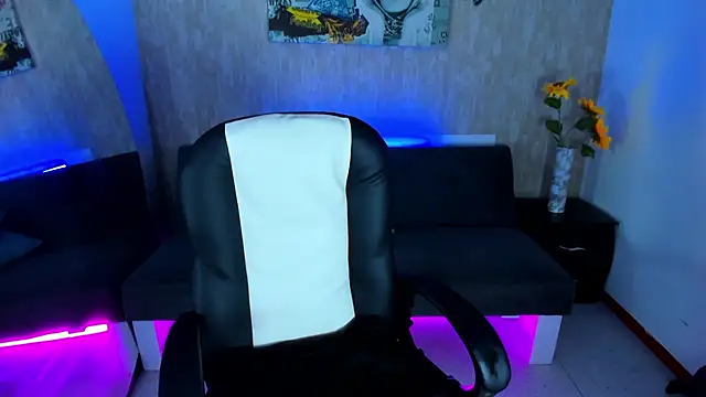 Snapshot of nova_sex01 chatting on 02.20.26 nova sex01 online show from 02.20.26