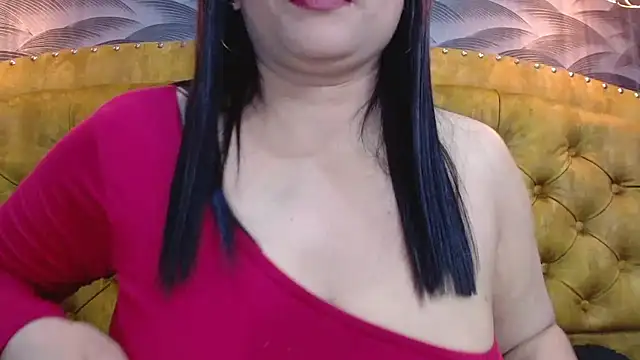 Snapshot of NahomiFireSex chatting on 11.20.25 NahomiFireSex online show from 11.20.25