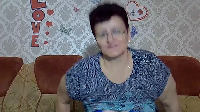 PaulaGolden online show from 10.10.25