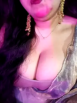 Snapshot of Suhanakhan00 chatting on 02.26.26 Suhanakhan00 online show from 02.26.26