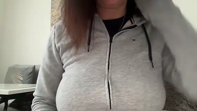 Snapshot of Serena_4you chatting on 11.07.25 Serena 4you online show from 11.07.25