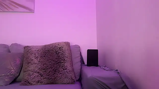 Snapshot of Serena_4you chatting on 12.14.25 Serena 4you online show from 12.14.25